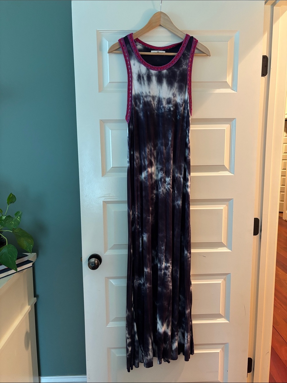 NATURAL LIFE Tie-Dye Navy and White Maxi Dress with Pink Trim
